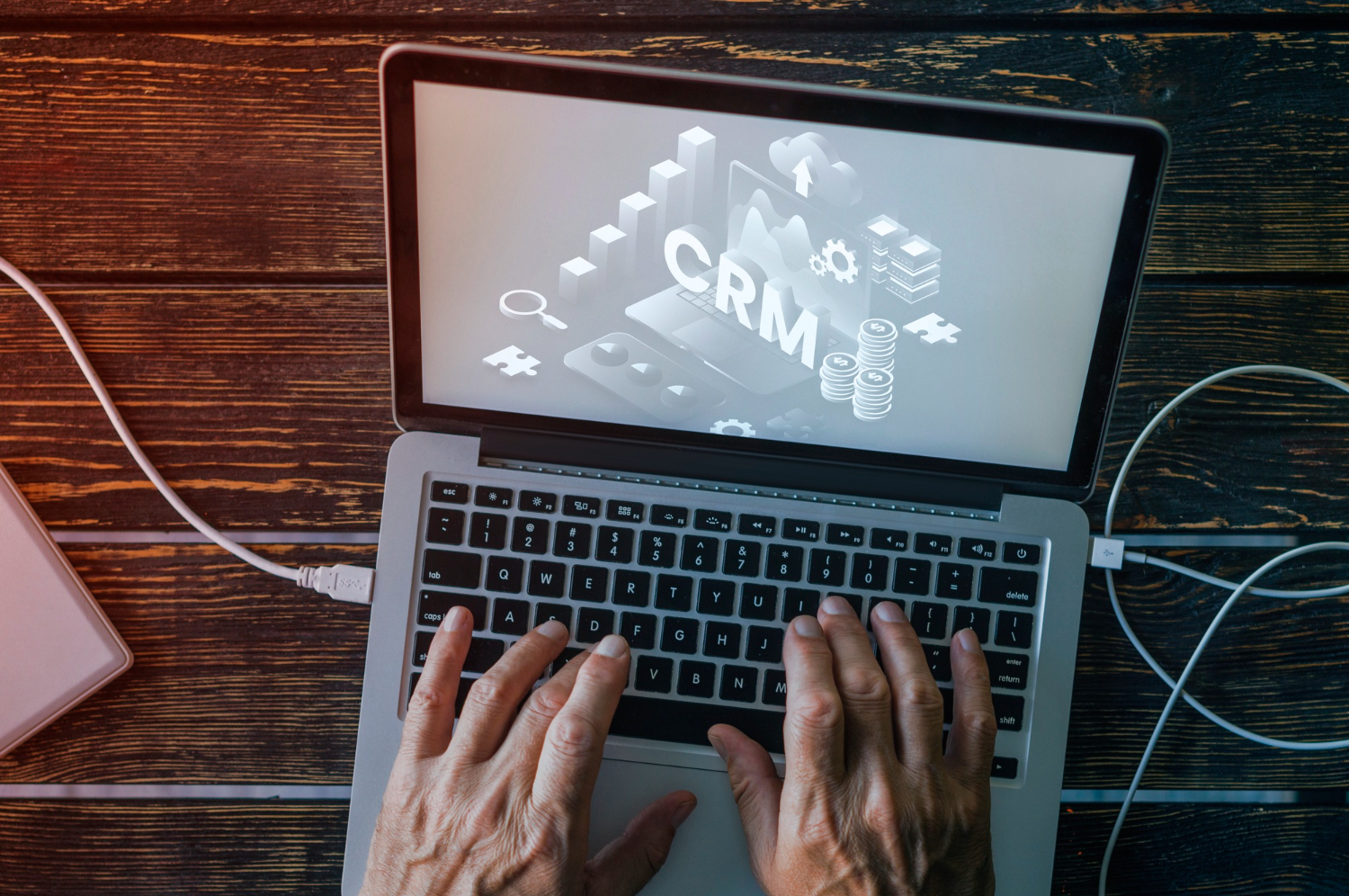 CRM developer programující CRM systému na míru