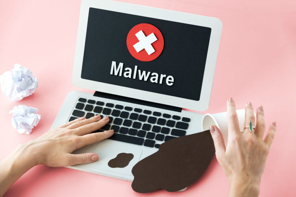 Malware šířící se mezi návštěvníky webu